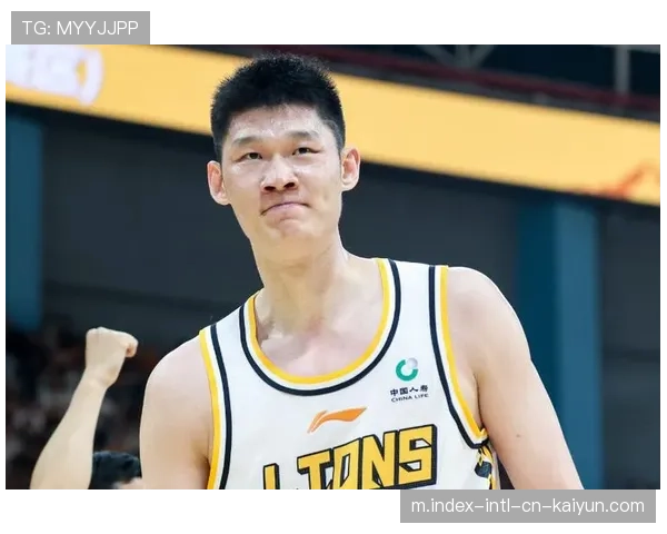 胡金秋国家队任务后归队 职业精神与自律态度成为典范 胡金秋国家队任务后归队 职业精神与自律态度成为典范